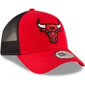 shapka-izvita-traker-chervena-snapbek-9forty-team-na-chicago-bulls-nba-ot-new-era
