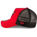 shapka-izvita-traker-chervena-snapbek-9forty-team-na-chicago-bulls-nba-ot-new-era