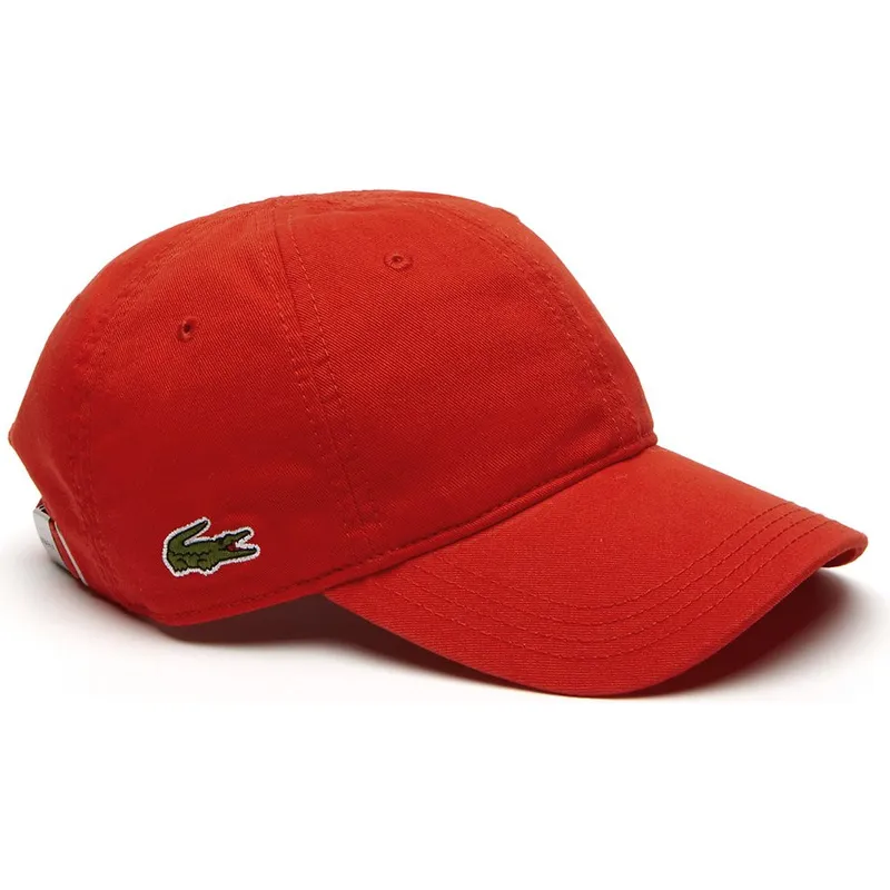 shapka-izvita-chervena-reguliruem-basic-side-crocodile-ot-lacoste