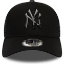 shapka-izvita-traker-cherna-snapbek-infill-a-frame-na-new-york-yankees-mlb-ot-new-era