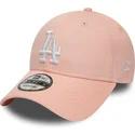 shapka-izvita-roza-reguliruem-9forty-league-essential-na-los-angeles-dodgers-mlb-ot-new-era