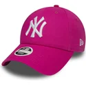 shapka-izvita-roza-reguliruema-9forty-essential-na-new-york-yankees-mlb-ot-new-era