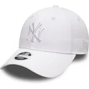 byala-izvita-reguliruema-shapka-s-byalo-logo-9forty-league-essential-na-new-york-yankees-mlb-ot-new-era