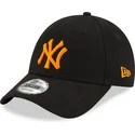 shapka-izvita-cherna-reguliruem-9forty-league-essential-neon-na-new-york-yankees-mlb-ot-new-era