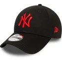 new-era-izvita-kozirka-cherveno-logo-9forty-league-essential-new-york-yankees-mlb-cherna-reguliruema-shapka
