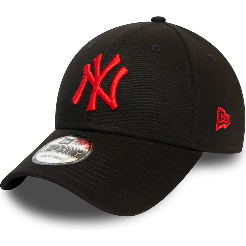 new-era-izvita-kozirka-cherveno-logo-9forty-league-essential-new-york-yankees-mlb-cherna-reguliruema-shapka
