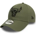 shapka-izvita-zelena-reguliruem-9forty-league-essential-na-chicago-bulls-nba-ot-new-era