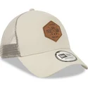 shapka-izvita-siv-snapbek-9forty-ot-new-era