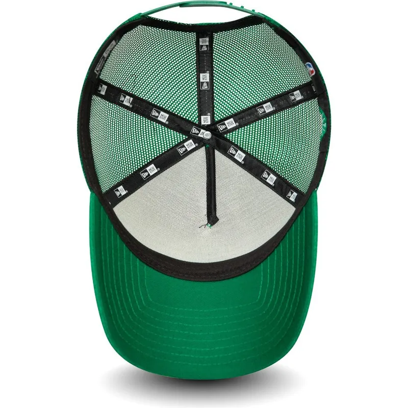 shapka-izvita-traker-zelena-snapbek-shadow-tech-a-frame-na-boston-celtics-nba-ot-new-era
