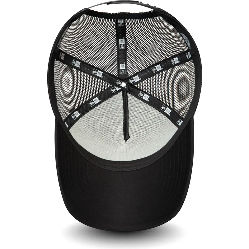 gorra-trucker-negra-character-a-frame-marvin-el-marciano-looney-tunes-de-new-era