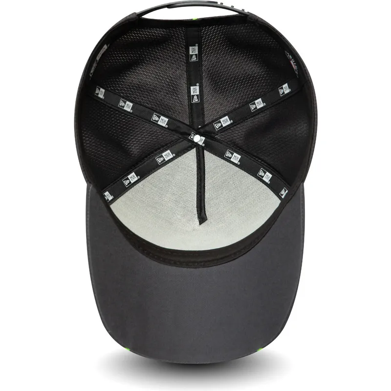 shapka-izvita-siv-snapbek-feather-pipe-a-frame-na-new-york-yankees-mlb-ot-new-era