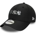 shapka-izvita-cherna-reguliruem-9forty-stack-na-new-york-yankees-mlb-ot-new-era