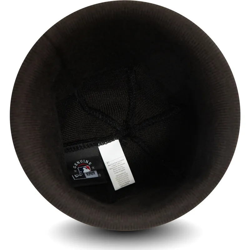 shapka-pompon-cherna-cuff-knit-jake-na-new-york-yankees-mlb-ot-new-era