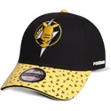 schwarze-und-gelbe-snapback-kappe-mit-gebogenem-schirm-und-pikachu-abzeichen-pokemon-von-difuzed
