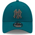 shapka-izvita-sinya-reguliruem-9forty-pop-outline-na-new-york-yankees-mlb-ot-new-era