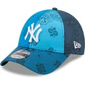shapka-izvita-sinya-reguliruem-9forty-paisley-print-na-new-york-yankees-mlb-ot-new-era