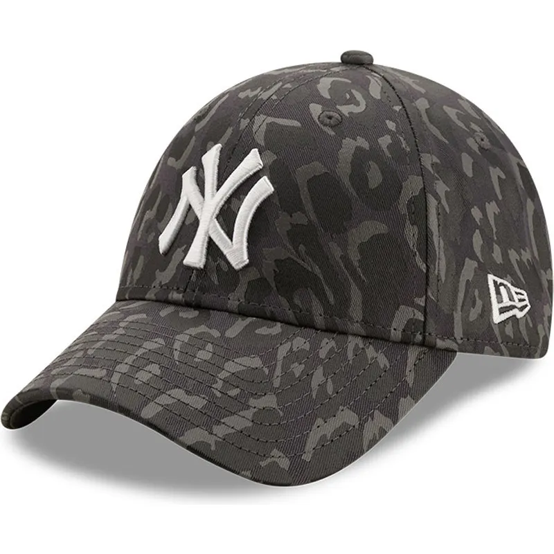 shapka-izvita-kamuflazh-reguliruema-9forty-all-over-camo-na-new-york-yankees-mlb-ot-new-era