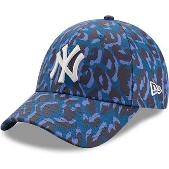 shapka-izvita-kamuflazh-reguliruem-9forty-all-over-camo-na-new-york-yankees-mlb-ot-new-era