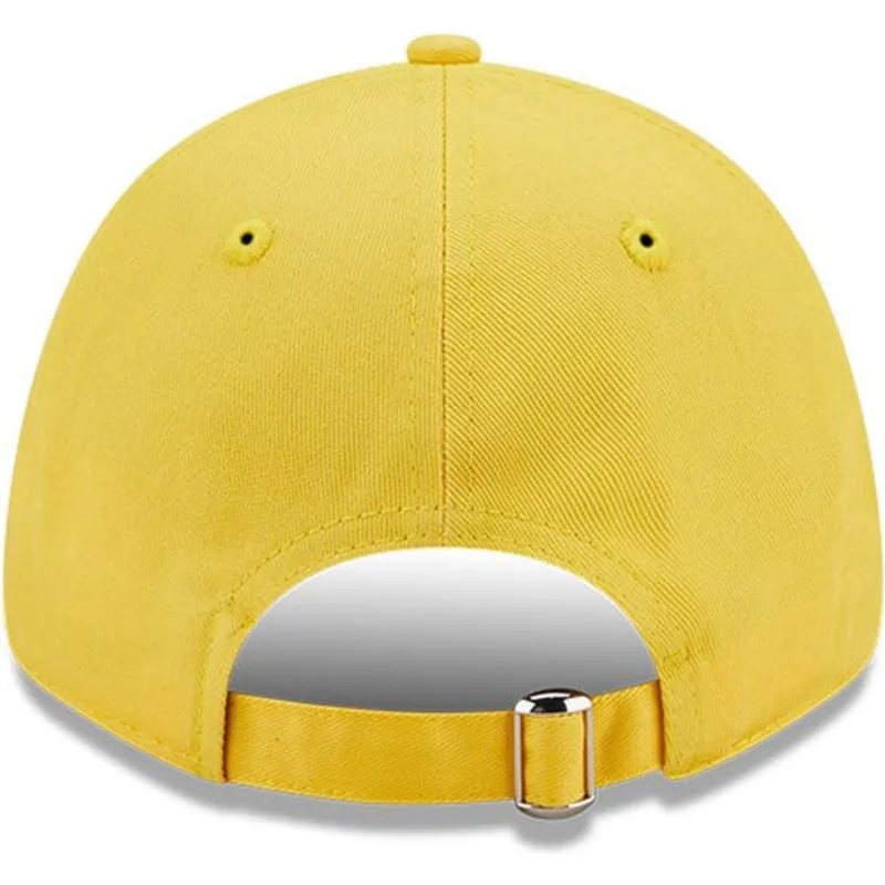 shapka-izvita-zhlt-reguliruem-9forty-essential-na-vespa-piaggio-ot-new-era shapka-izvita-zhlt-reguliruem-9forty-essential-na-vespa-piaggio-ot-new-era