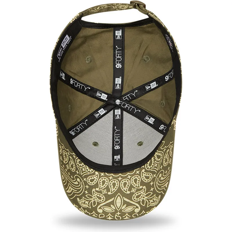 shapka-izvita-zelena-reguliruem-9forty-paisley-print-na-new-york-yankees-mlb-ot-new-era
