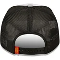 grau-schwarze-trucker-kappe-a-frame-character-sports-von-bugs-bunny-looney-tunes-von-new-era