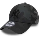 new-era-izvita-kozirka-youth-black-logo-9forty-league-essential-new-york-yankees-mlb-kamuflazhna-i-cherna-reguliruema-shapka