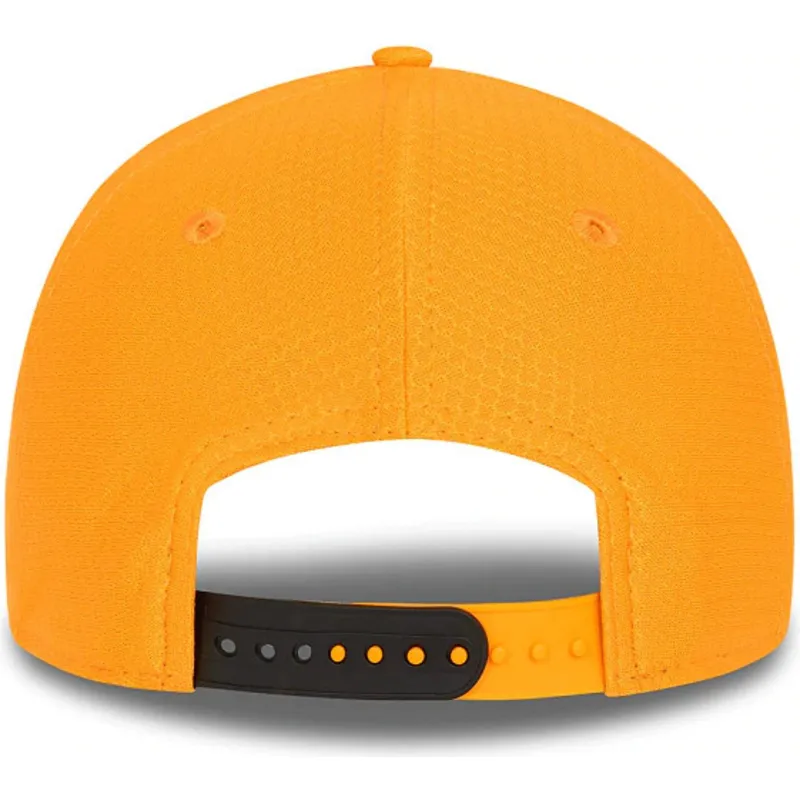 shapka-izvita-oranzhev-snapbek-za-deca-9forty-daniel-ricciardo-na-mclaren-racing-formula-1-ot-new-era