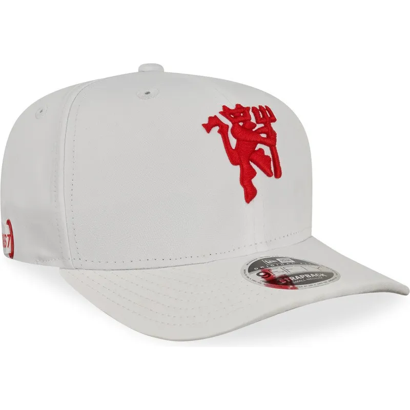 shapka-izvita-byala-reguliruem-9fifty-na-manchester-united-football-club-premier-league-ot-new-era