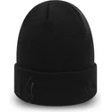 shapka-cherna-essential-cuff-na-new-york-yankees-mlb-ot-new-era