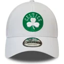shapka-izvita-byala-reguliruem-9forty-shadow-tech-na-boston-celtics-nba-ot-new-era
