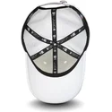 shapka-izvita-byala-reguliruem-9forty-shadow-tech-na-boston-celtics-nba-ot-new-era