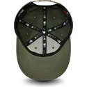 new-era-mlb-new-york-yankees-9fifty-stretch-snap-league-essential-grune-snapback-kappe-mit-gebogenem-schirm-und-grunem-logo