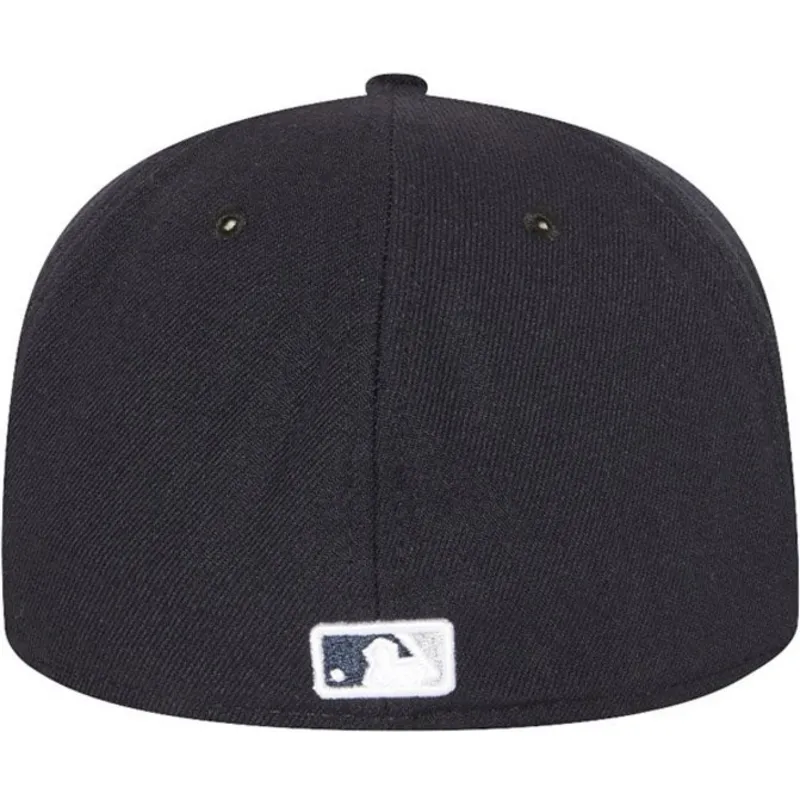 new-era-ploska-kozirka-59fifty-ac-perf-new-york-yankees-mlb-tmnosinya-shapka-po-razmer