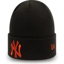 shapka-cherna-marron-league-essential-cuff-na-new-york-yankees-mlb-ot-new-era