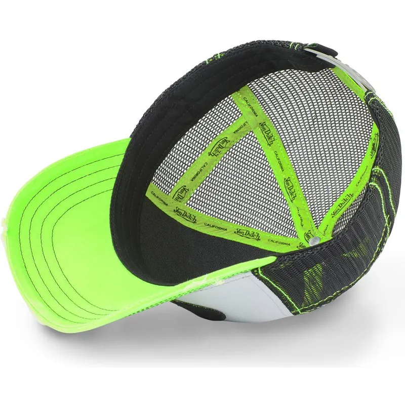 shapka-izvita-traker-byala-snapbek-sum-col-ot-von-dutch shapka-izvita-traker-byala-snapbek-sum-col-ot-von-dutch