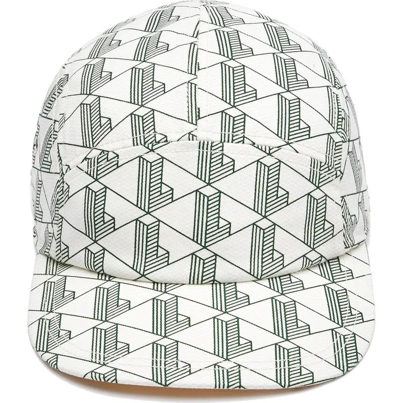 shapka-izvita-byala-reguliruem-lve-monogram-ot-lacoste shapka-izvita-byala-reguliruem-lve-monogram-ot-lacoste