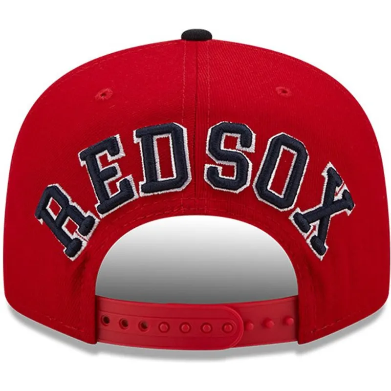 gorra-plana-roja-y-azul-marino-snapback-9fifty-team-arch-de-boston-red-sox-mlb-de-new-era