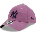 shapka-izvita-violetka-reguliruem-9twenty-essential-casual-classic-na-new-york-yankees-mlb-ot-new-era