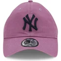 shapka-izvita-violetka-reguliruem-9twenty-essential-casual-classic-na-new-york-yankees-mlb-ot-new-era
