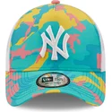 casquette-trucker-bleue-et-blanche-a-frame-camo-pack-new-york-yankees-mlb-new-era