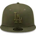 shapka-ploska-zelena-snapbek-9fifty-league-essential-na-los-angeles-dodgers-mlb-ot-new-era