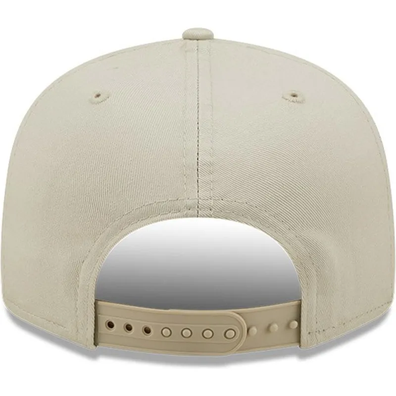 shapka-ploska-siv-snapbek-9fifty-league-essential-na-new-york-yankees-mlb-ot-new-era