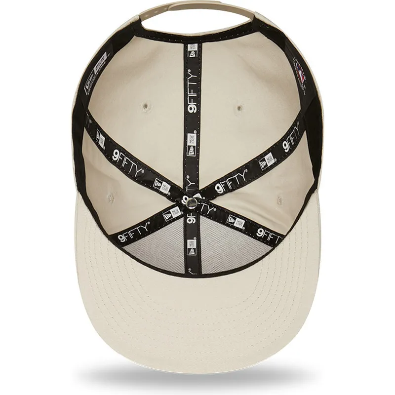 shapka-ploska-siv-snapbek-9fifty-league-essential-na-new-york-yankees-mlb-ot-new-era
