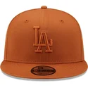 shapka-ploska-kafyav-snapbek-9fifty-league-essential-na-los-angeles-dodgers-mlb-ot-new-era