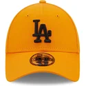 verstellbare-orangefarbene-kappe-mit-gebogenem-schirm-und-schwarzem-logo-9forty-league-essential-der-los-angeles-dodgers-mlb-von