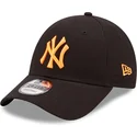 schwarze-verstellbare-kappe-mit-gebogenem-schirm-und-orangefarbenem-logo-9forty-neon-pack-der-new-york-yankees-mlb-von-new-era