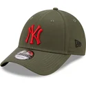 shapka-izvita-zelena-reguliruem-9forty-stadium-food-na-new-york-yankees-mlb-ot-new-era