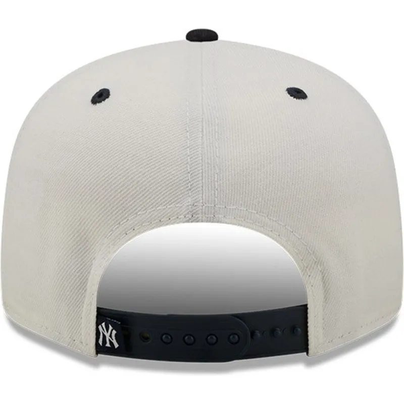 shapka-ploska-byala-snapbek-9fifty-white-crown-na-new-york-yankees-mlb-ot-new-era