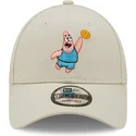 shapka-izvita-bezhov-reguliruem-9forty-sporty-na-spongebob-i-patrick-star-ot-new-era
