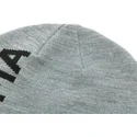 shapka-siv-essential-classic-ot-puma